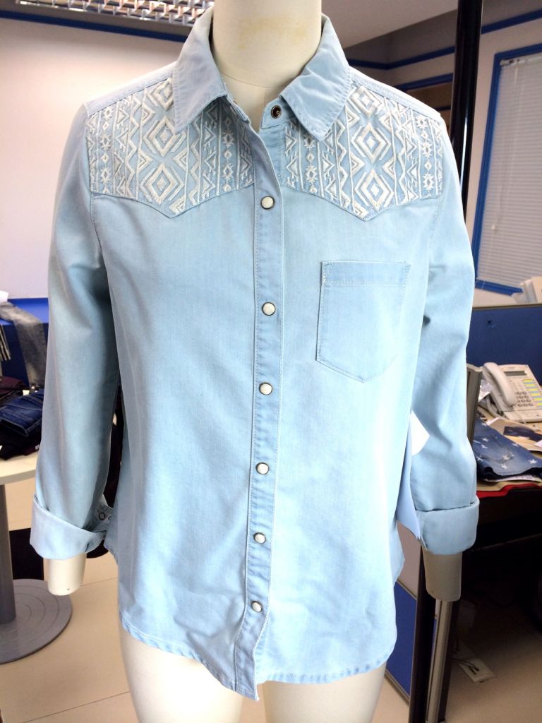 2014 Women Light Blue Denim Embrodiery Shirt