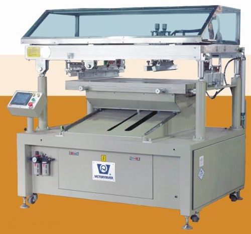 Precise screen printing machine