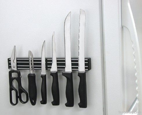 Magnetic knife rack