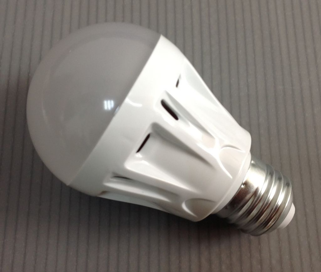 LED bulb 5W,Plastic