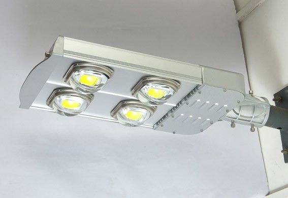 2014 New Design, Top Quality High Efficiency 120W LED Street Light
