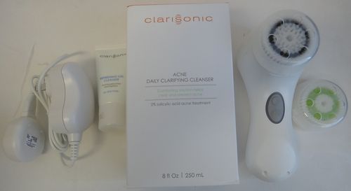 Sonic Skin Cleansing System White Brand New in Box