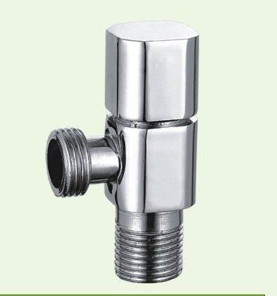 ANGLE VALVE