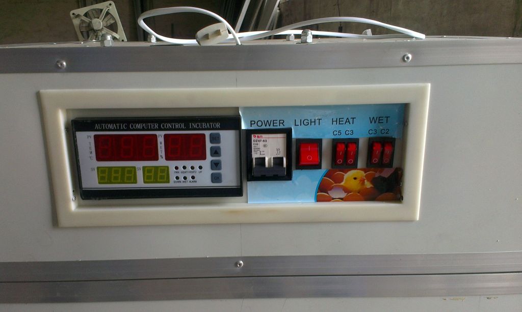 352 chicken eggs incuator/automatic egg incuator with hatcher