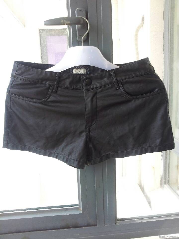 PU SHORTS FOR LADY