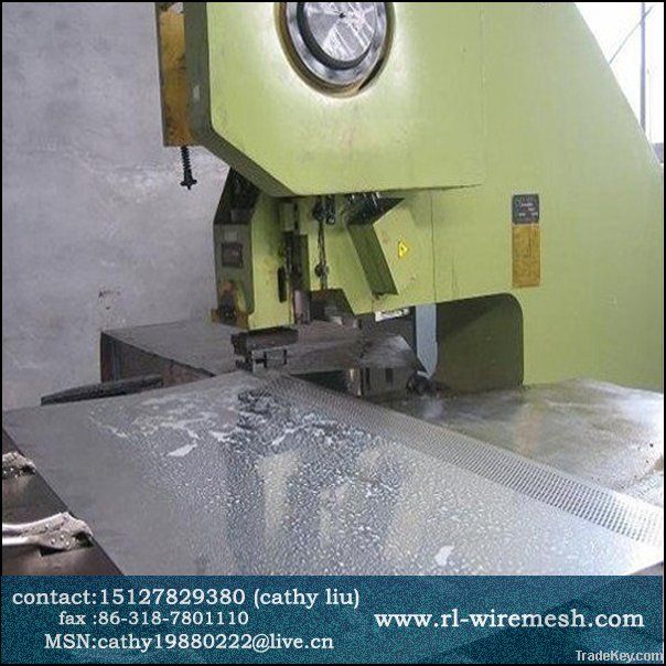 punching hole meshes/perforated metal mesh