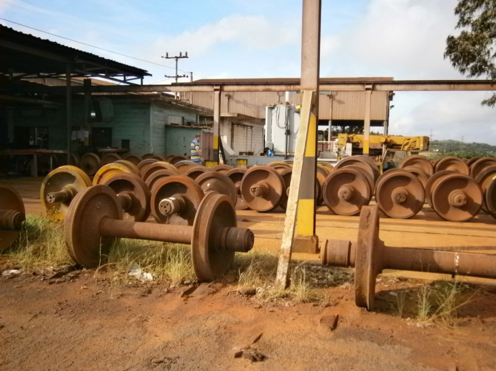 220 000 MT scrap for sell - rails, shafts,axles,bumpers, frames