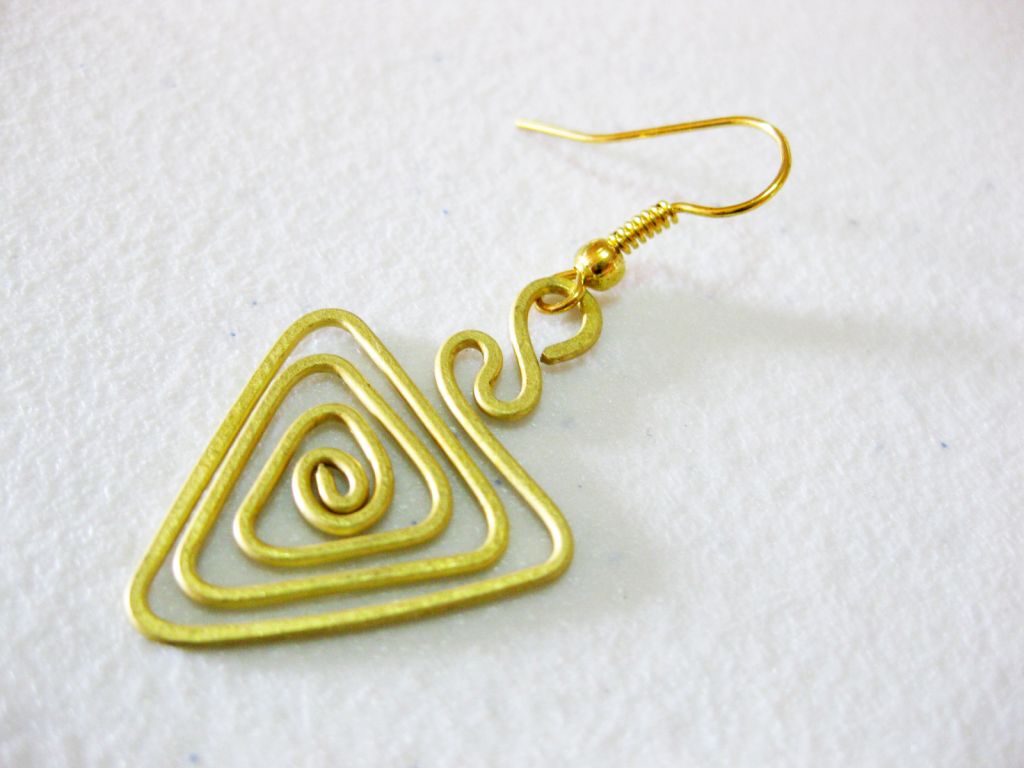 Brass Dangle Earrings, Triangle Brass Earrings, Fashion Designs, Handmade Earrings, Brass Jewelry, Thailand Handmade. JE1002