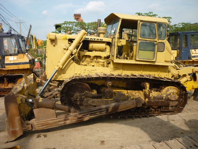 Used KOMATSU D85A-12 Bulldozer