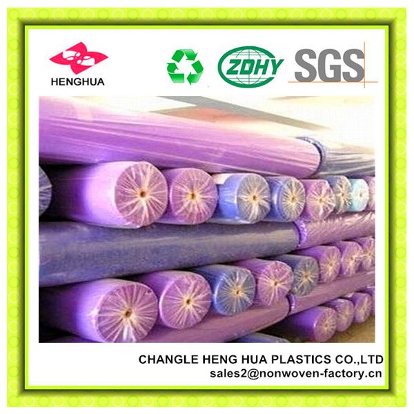 Colorful polypropylene spunbond nonwoven fabric rolls