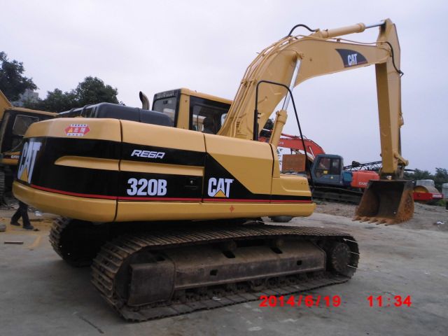 Used caterpillar excavator 320B