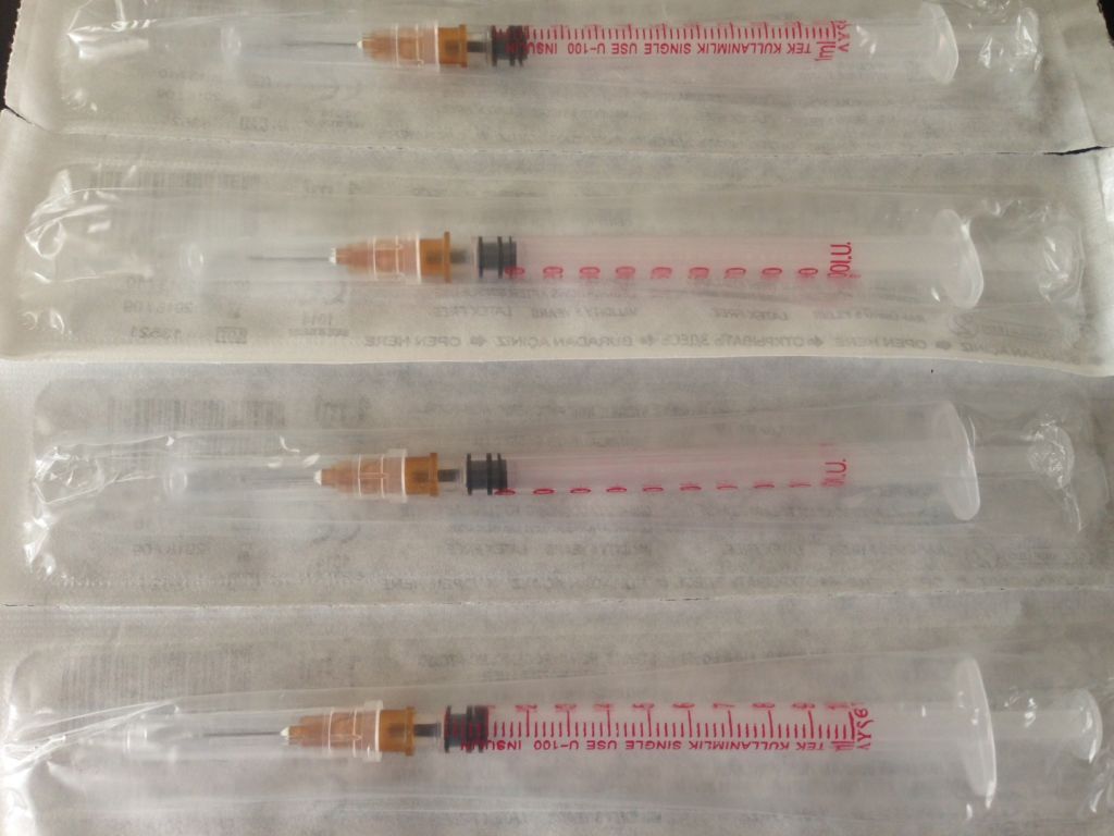 Disposable Syringe and Absorbent Cotton