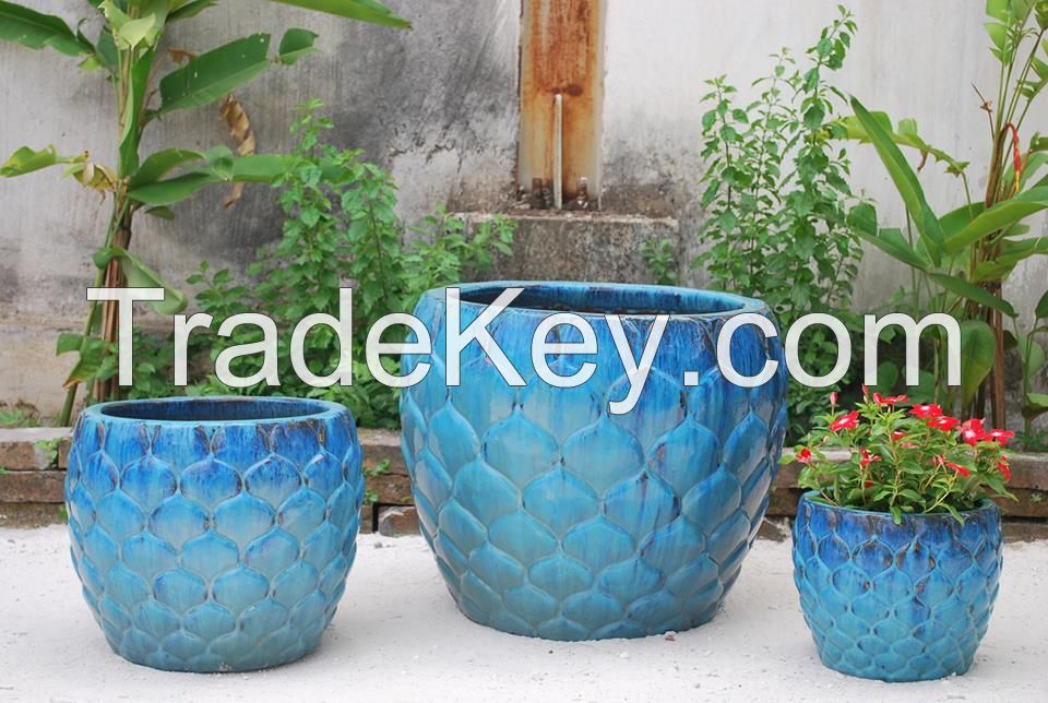 outdoor pottery