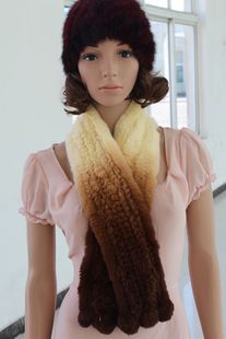 fur scarf