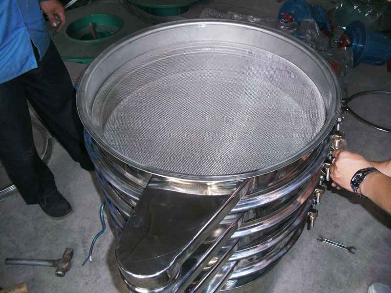 Full stainless steel vibrating sieve for pharmaceutical process