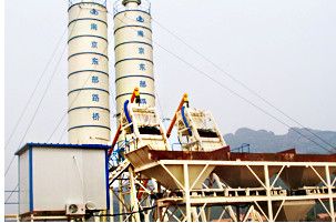 Manually-operated concrete mixing plant