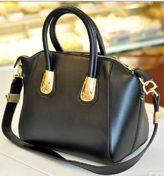 women's handbag leather shoulder bag bat shape tote bag with tab hardware trimed 