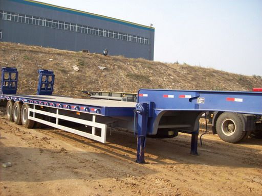 LOW BED SEMI TRAILER Ã¢ï¿½ï¿½Delivery for Excavator, Machinery, Road Roller, Containers, Groceries