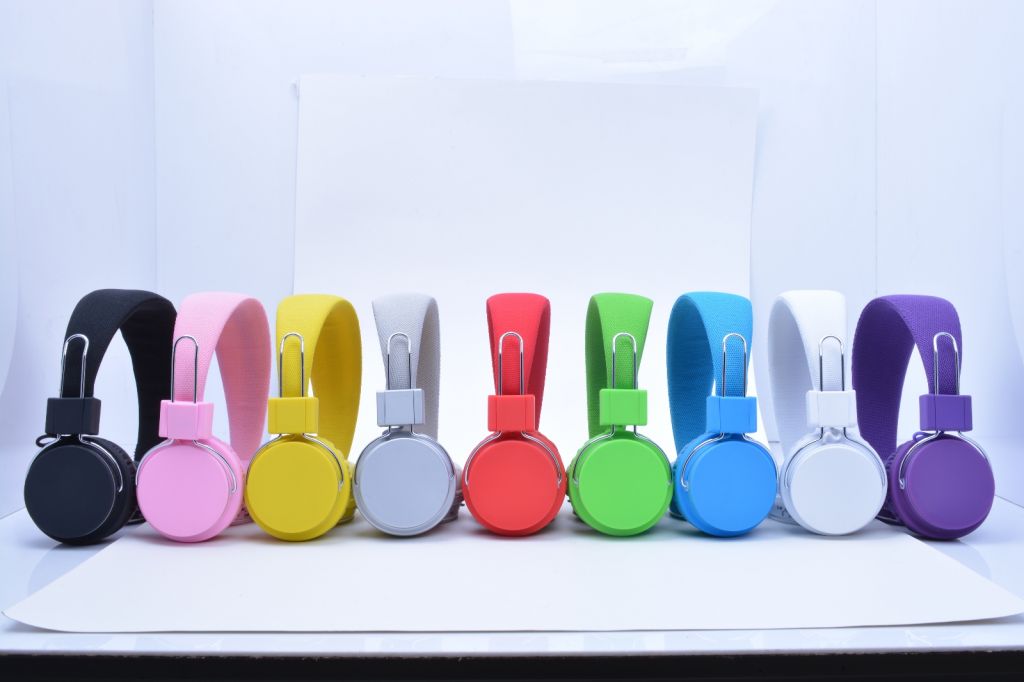 2014 new portable multifuntion stereo bluetooth headsets