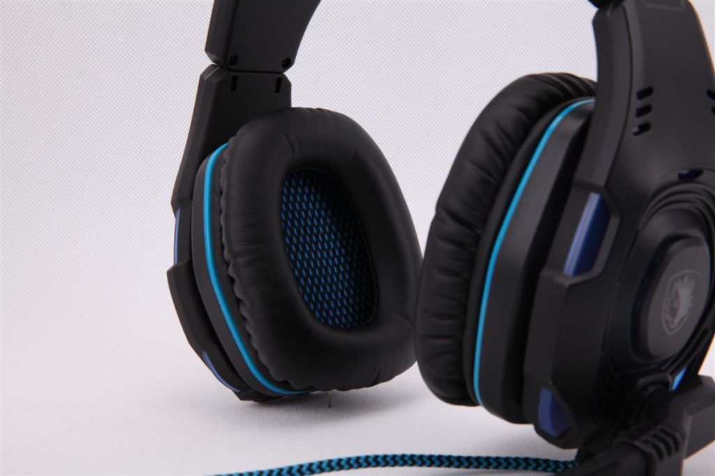 Glittering Gaming Headset SA-907 with 7.1 simulated sound