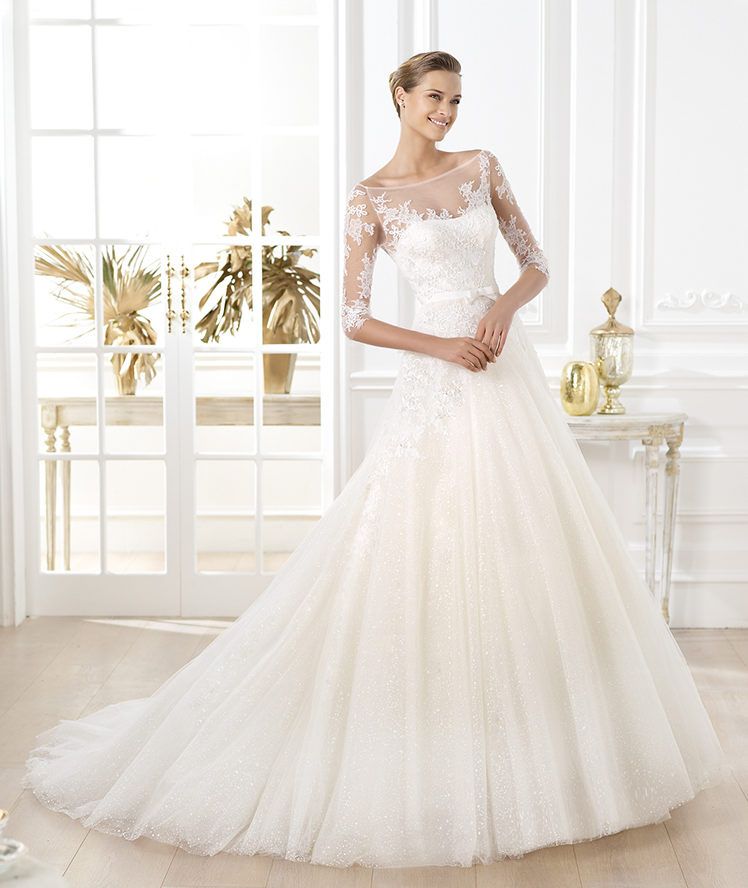 Amazing High quality Lace Wedding Gowns RE13062
