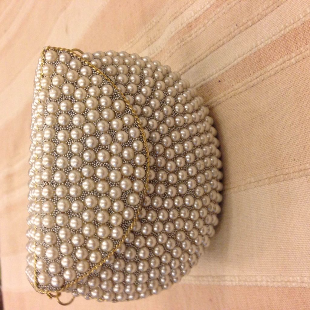 handcrafted clutch in silver-white