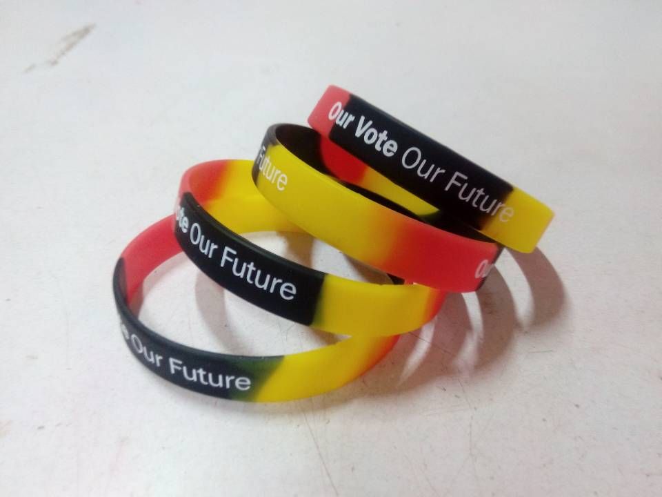 High quality custom text and logo silicone bracelets