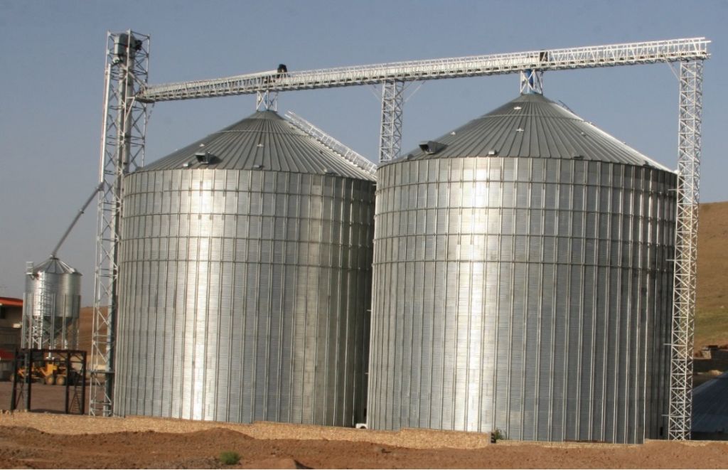 picture of a grain silo