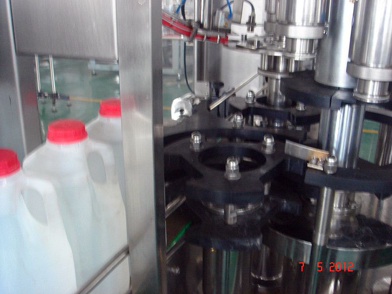 3-in-1 Automatic water bottling plant/equipment/machine