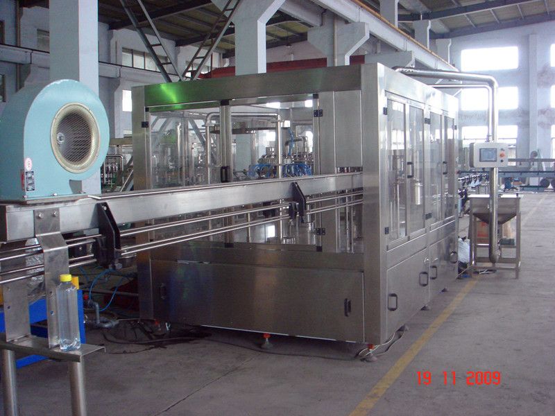 washing filling capping 3 in 1 water filling machine