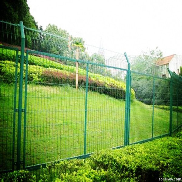 Residence Wire Fence