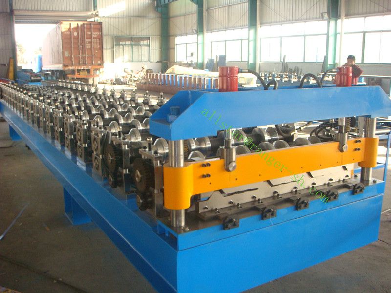 Roof Sheet Roll Forming Machine