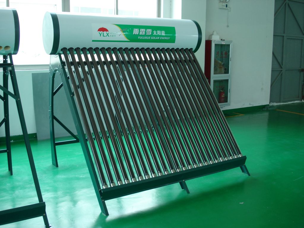 Solar thermal water heater