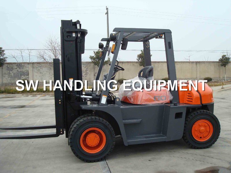 6 ton diesel forklift with Japanese engine