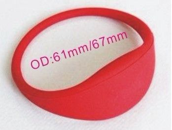 Hot!! High quality latest chip ntag203 waterproorf rfid wristband