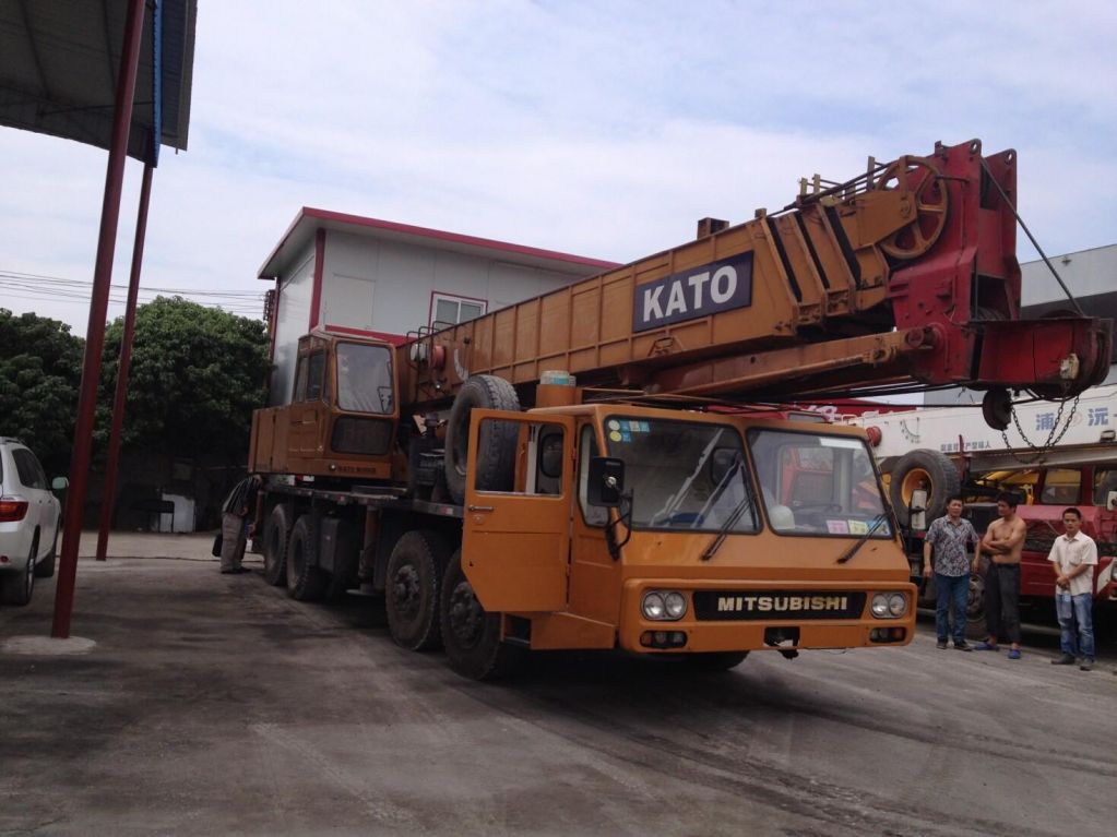 Used KATO Truck Crane NK-500E-V