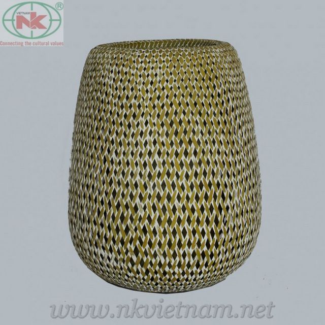 Rattan & bamboo fruit basket