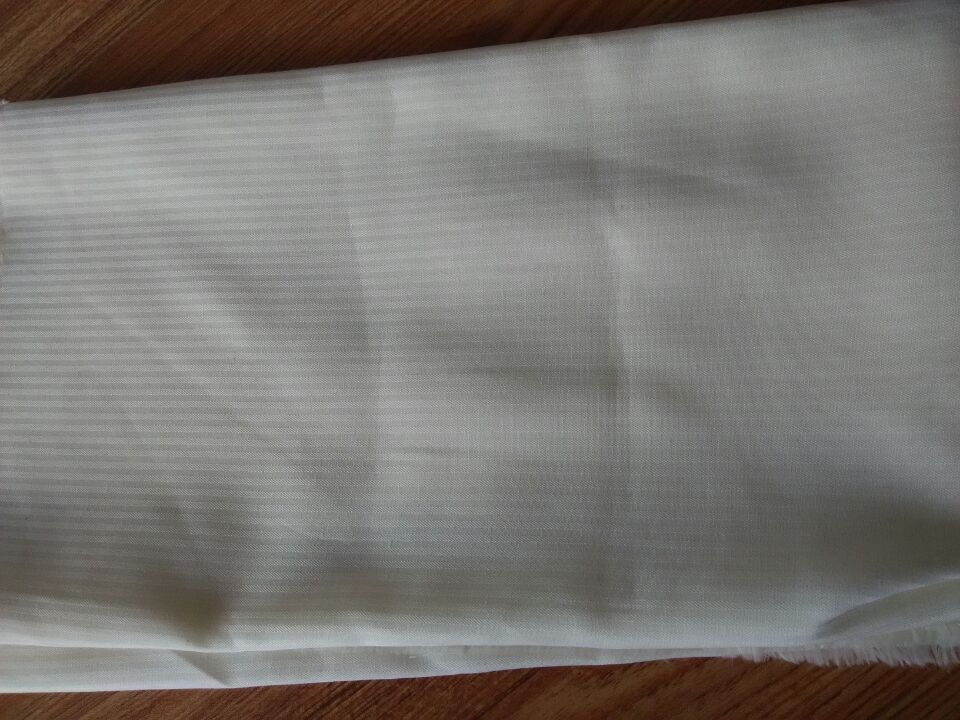 Pocketing fabric dyed or printed white 