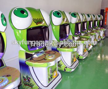 New arrival indoor coin operated carnival games Zombie running gift game machine