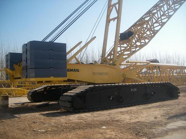 used crawler crane DEMAG CC2500 450t for sell