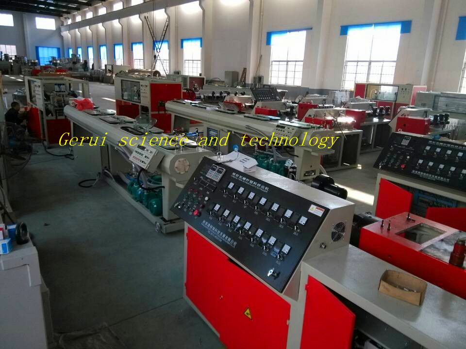 china manufacturer pvc pipe making machine