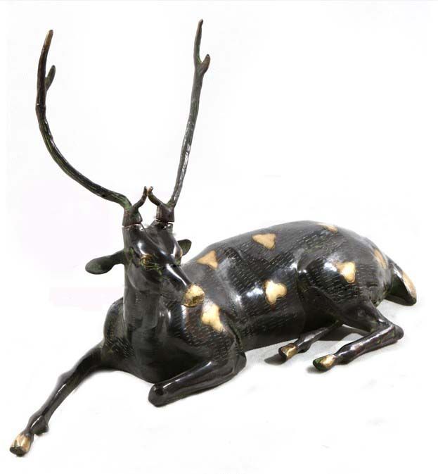  brone-carved deer 