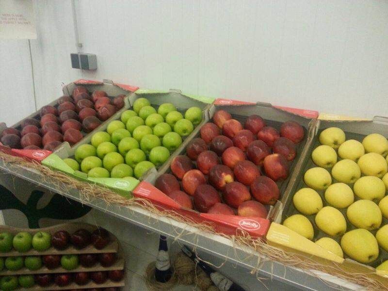 Fresh Fruits Apples Ã¢ï¿½ï¿½ Lemon Ã¢ï¿½ï¿½ Watermelon Ã¢ï¿½ï¿½ Mandarins  Ã¢ï¿&f