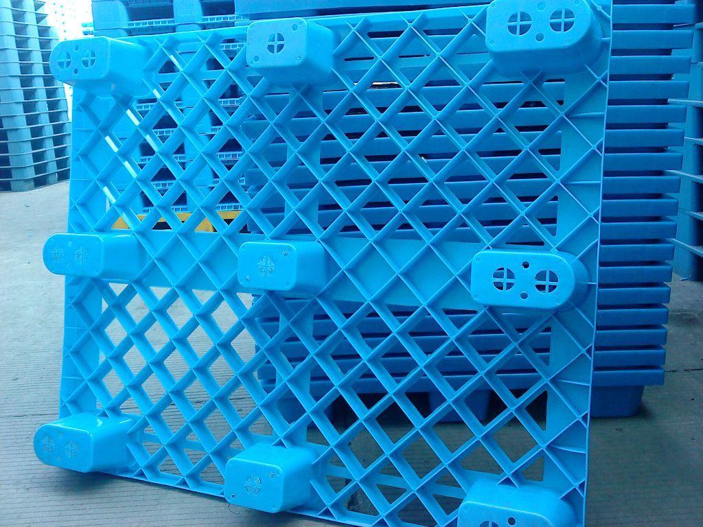 1109 single side light duty plastic pallets