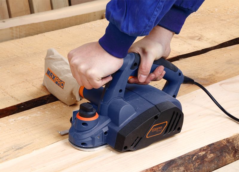 Maxpro 82mm 900w Woodworking Planer