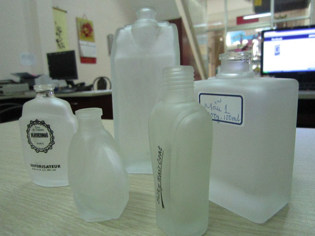 Cosmetics Bottles & Jars