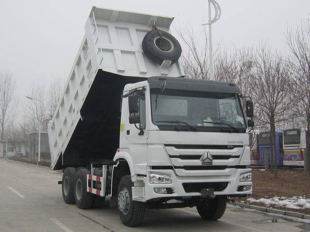Sinotruk howo 6*4 dump truck