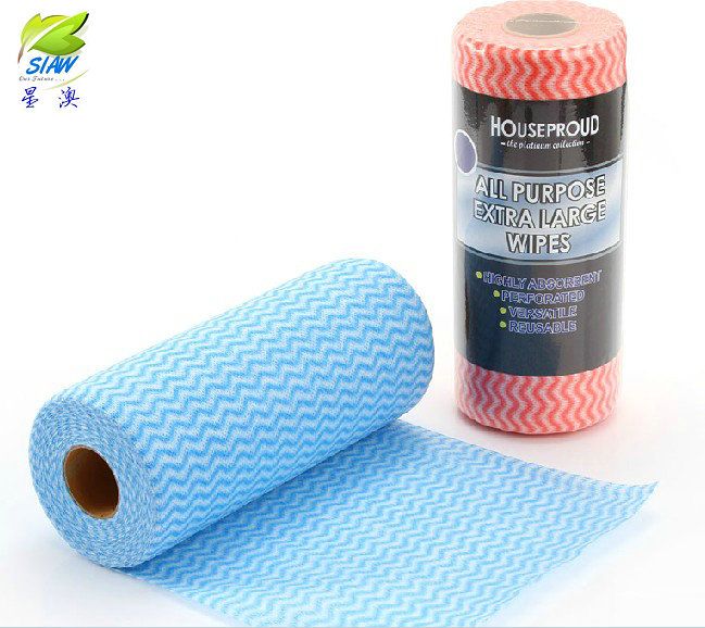 Nonwoven cleaning cloth roll