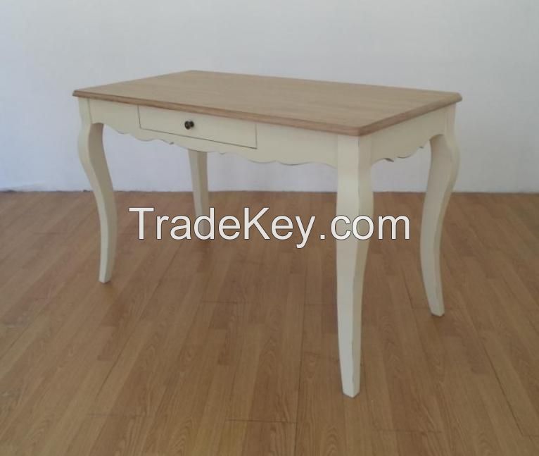 Wooden Tables in exquisite designs