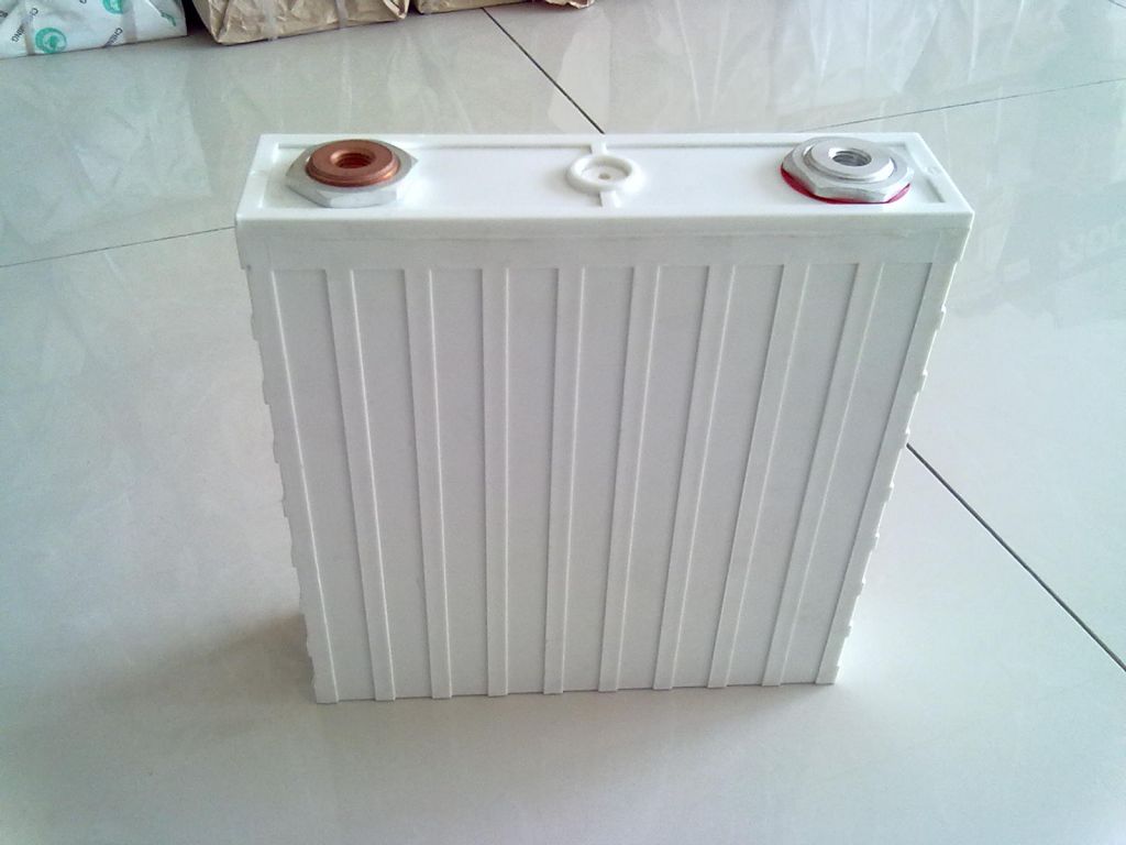 3.2V300ah lifepo4 battery for solar energy storage